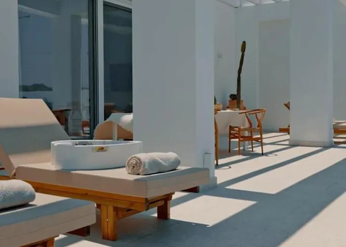 Вилла Seapalm - Elegant - Steps From The Sea