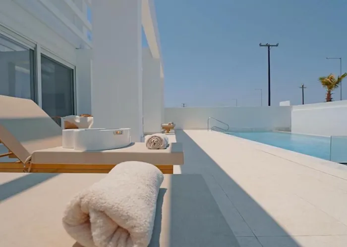Вилла Seapalm - Elegant - Steps From The Sea *