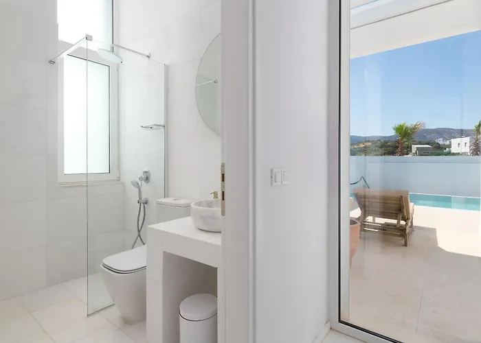 Seapalm - Elegant - Steps From The Sea * لاخنيا