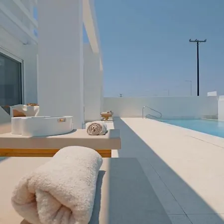 Seapalm - Luxury Pool Retreat - 200m