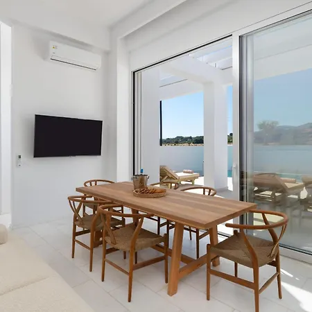 Seapalm - Luxury Pool Retreat - 200m וילה *