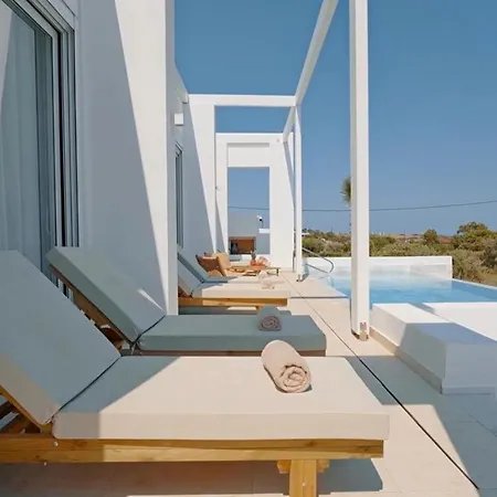 Seapalm - Luxury Pool Retreat - 200m * לקניה