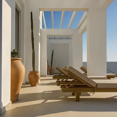 Seapalm - Elegant - Steps From The Sea *