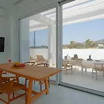 Villa Seapalm - Elegant - Steps From The Sea Lachaniá