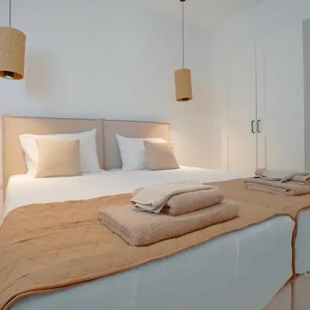 Seapalm - Elegant - Steps From The Sea Willa *