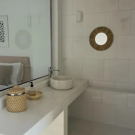 Seapalm - Luxury Pool Retreat - 200m *