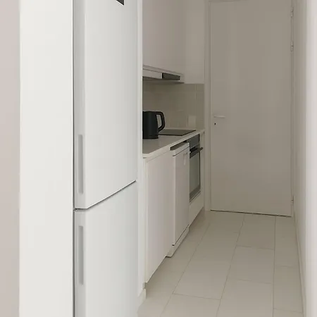 Villa Seapalm - Luxury Pool Retreat - 200m