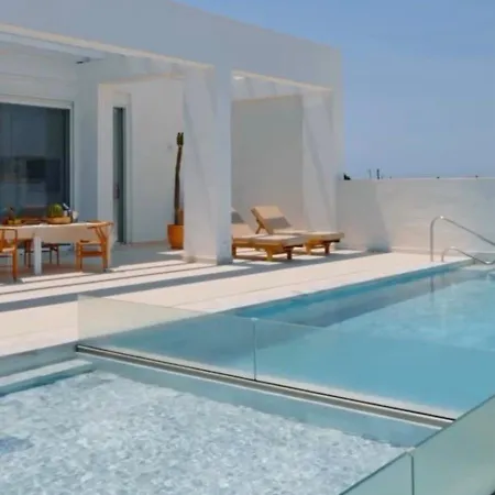 Seapalm - Elegant - Steps From The Sea Lachania