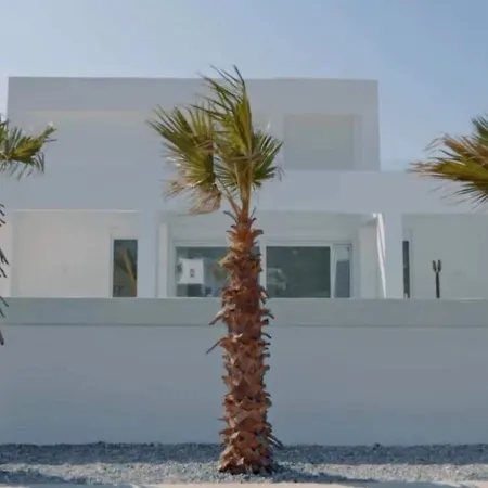 Villa Seapalm - Elegant - Steps From The Sea