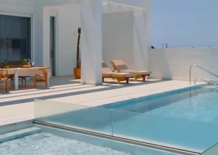 Seapalm - Elegant - Steps From The Sea 拉卡尼亚