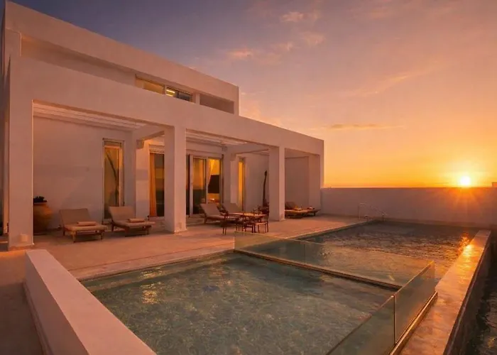 Seapalm - Elegant - Steps From The Sea *